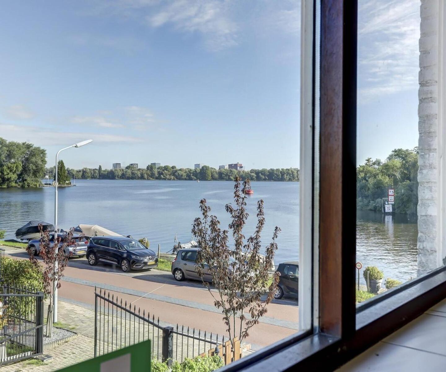 Amsterdam Lake Hotel Badhoevedorp Exterior photo
