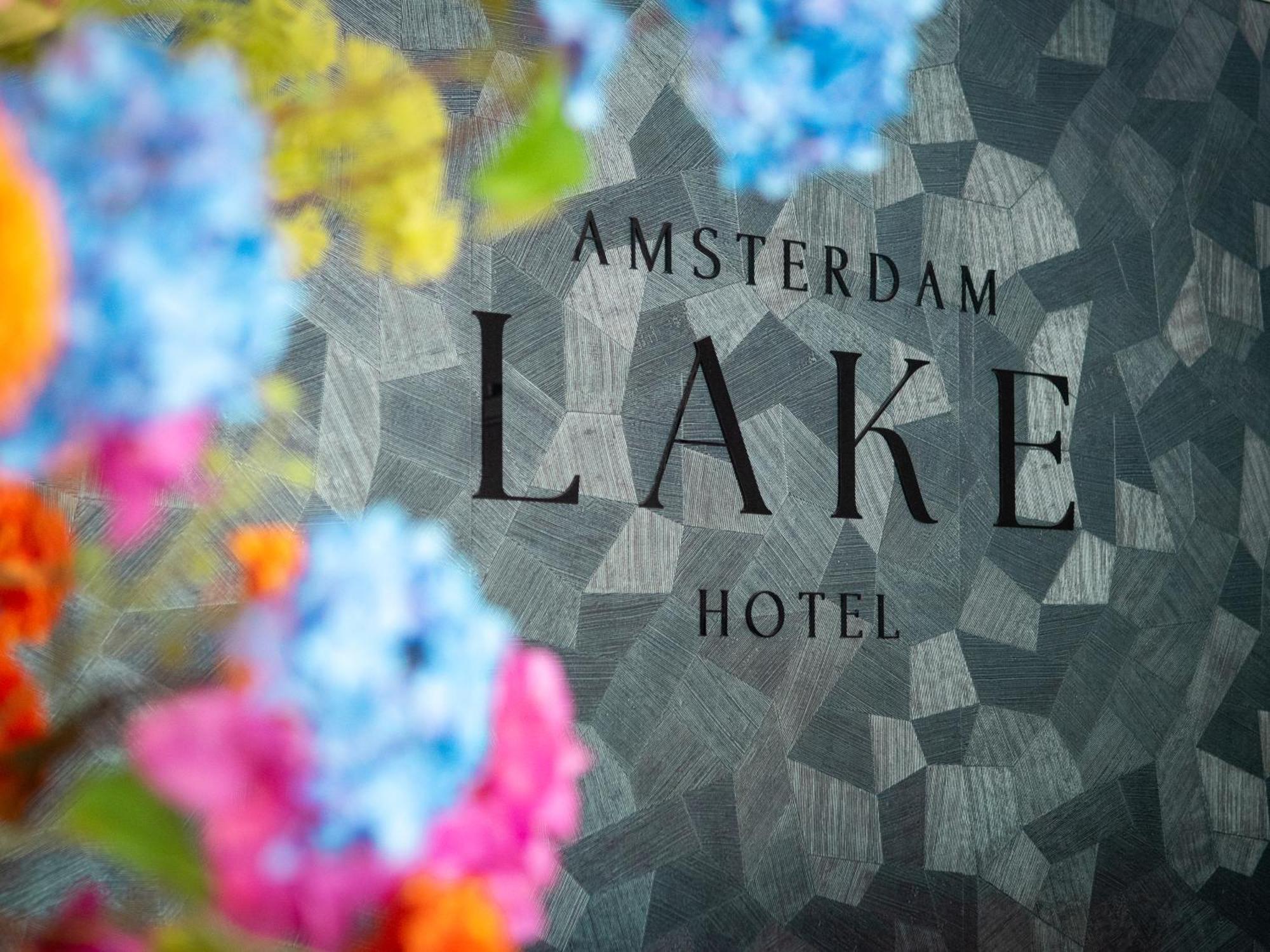 Amsterdam Lake Hotel Badhoevedorp Exterior photo