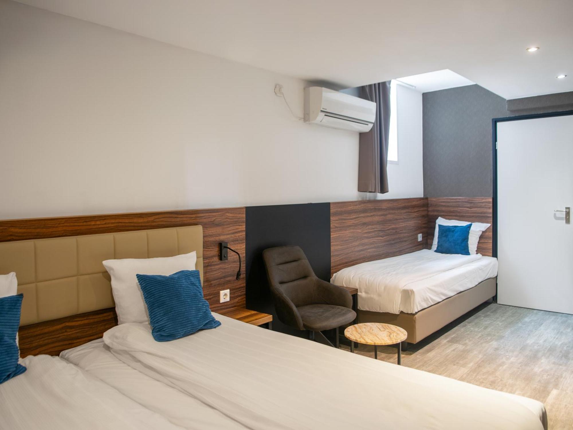 Amsterdam Lake Hotel Badhoevedorp Room photo