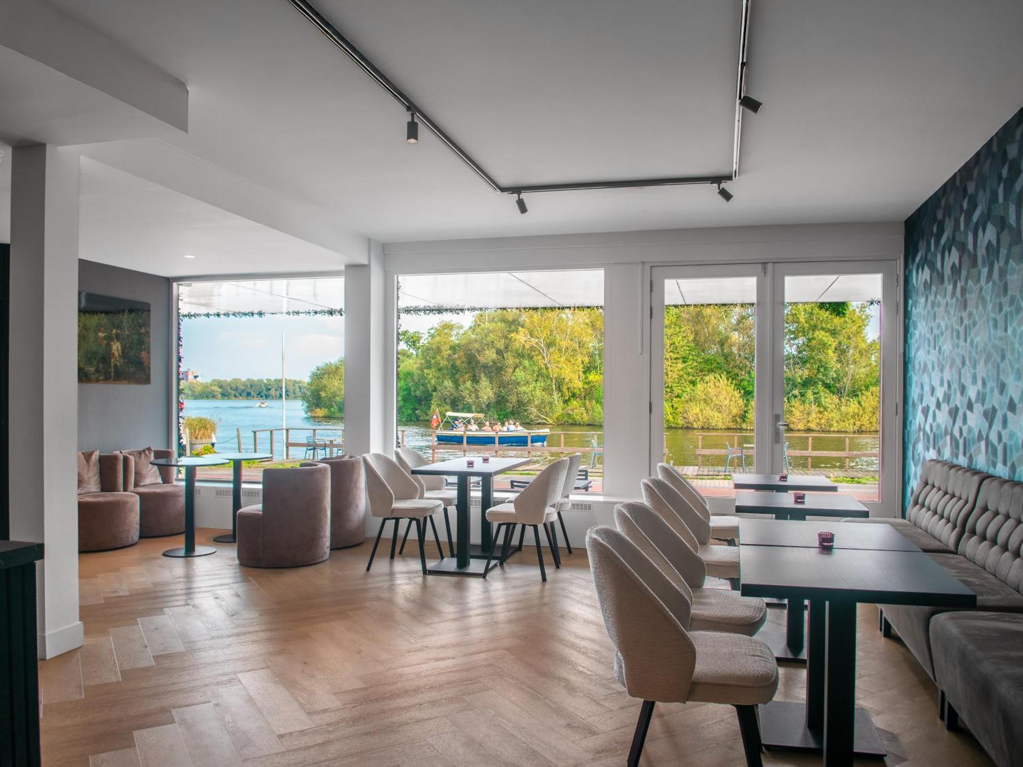 Amsterdam Lake Hotel Badhoevedorp Exterior photo